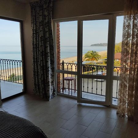 Arsaul Hotel New Athos Luaran gambar