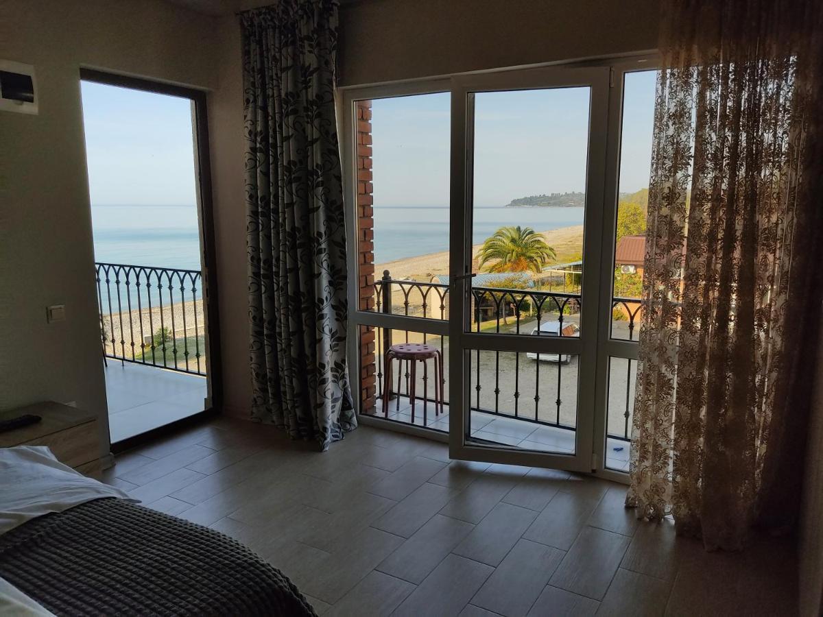 Arsaul Hotel New Athos Luaran gambar