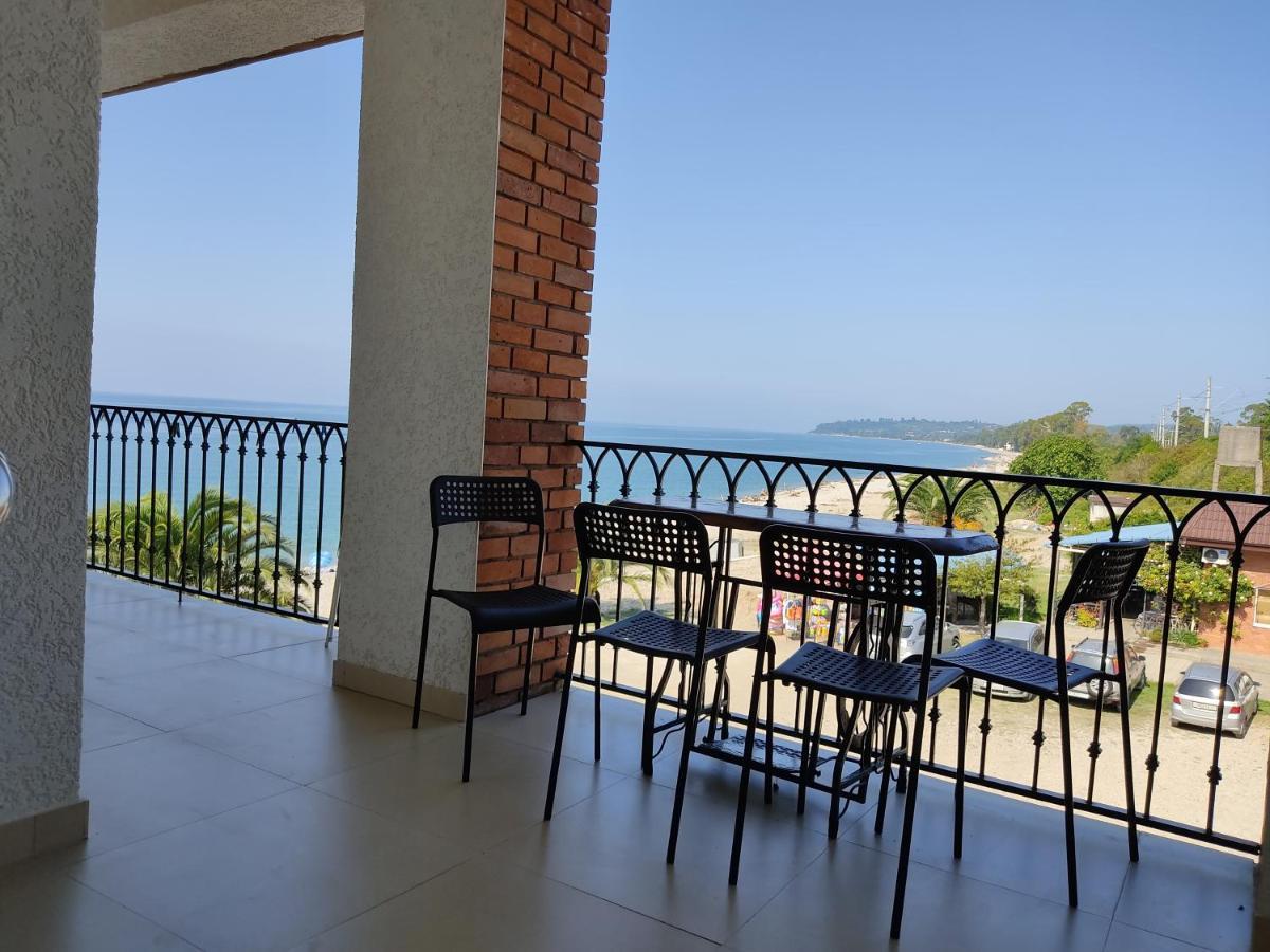 Arsaul Hotel New Athos Luaran gambar