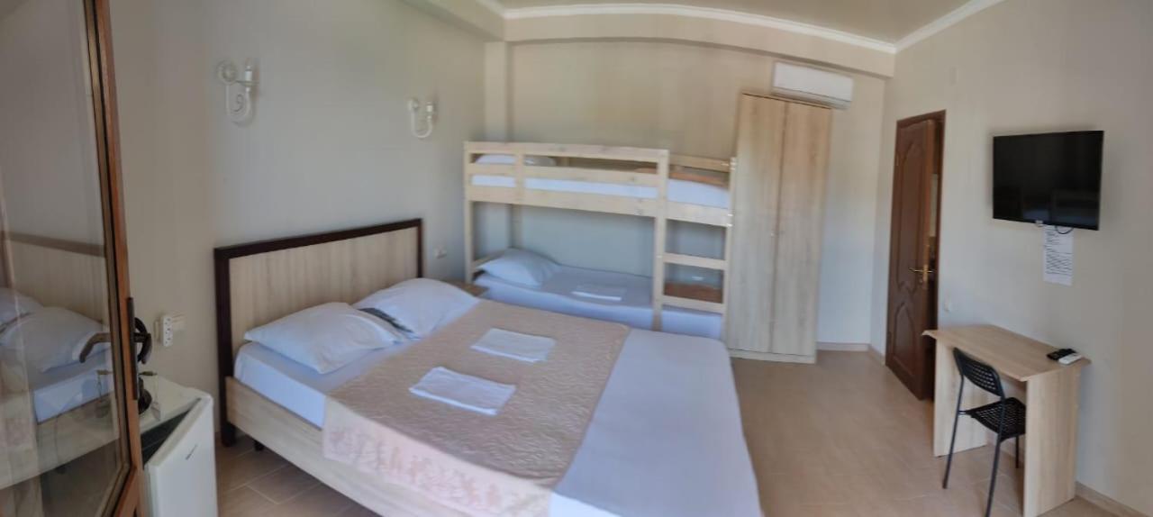 Arsaul Hotel New Athos Luaran gambar