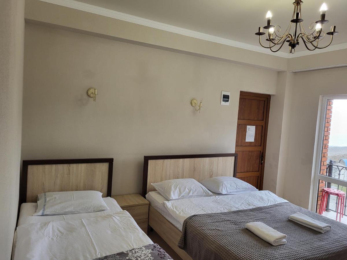 Arsaul Hotel New Athos Luaran gambar